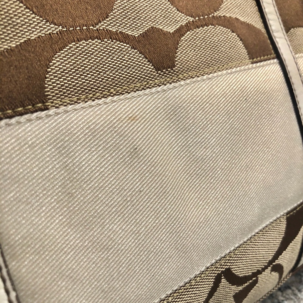 Tan and Brown Coach Signature C Tote Bag - Picture 9 of 10